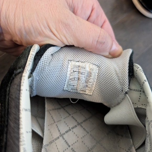 Hugo Boss Men's Black and Gray Sneakers - Picture 4 of 6